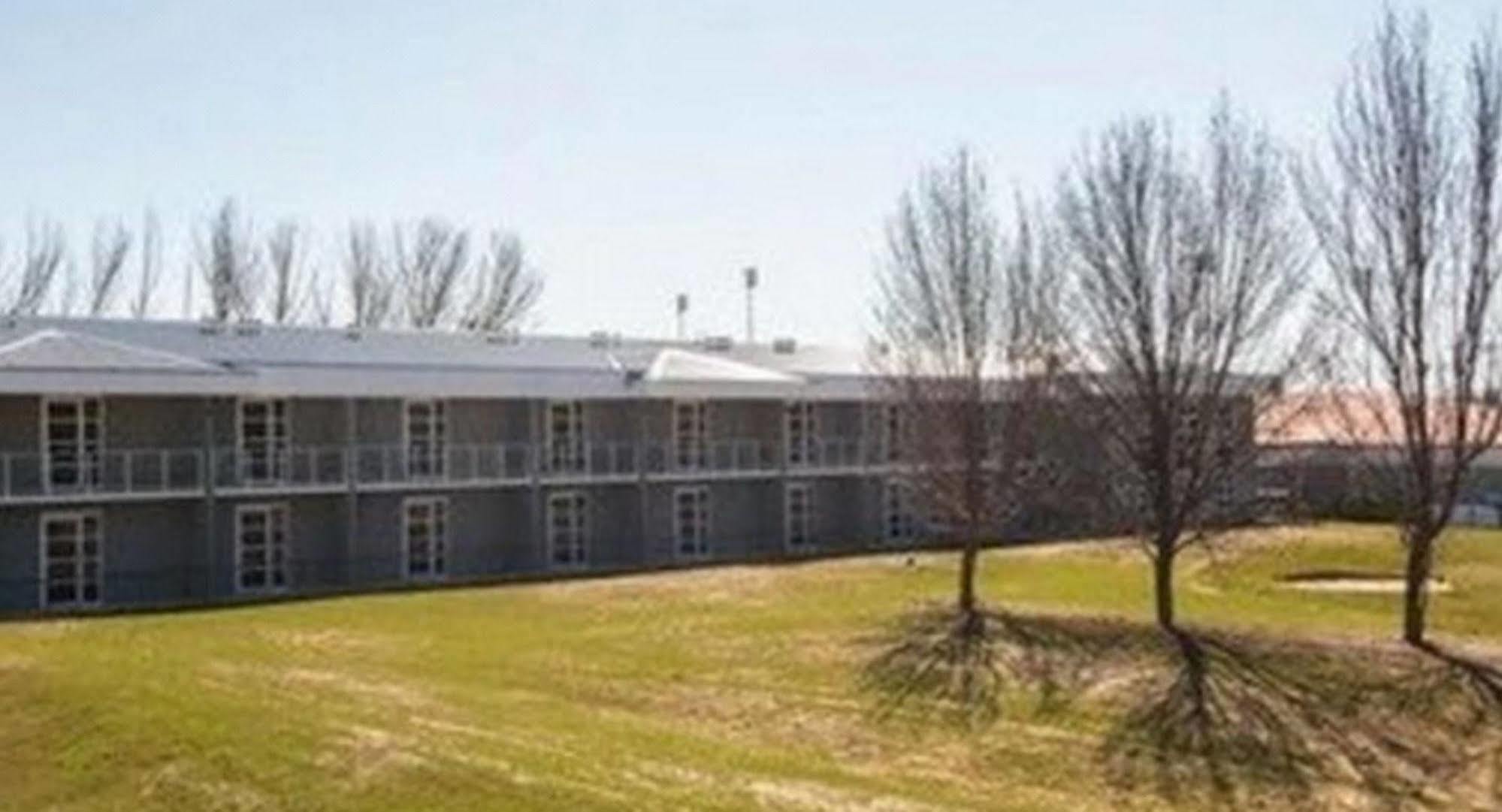 Abode Narrabundah Hotell Canberra Eksteriør bilde