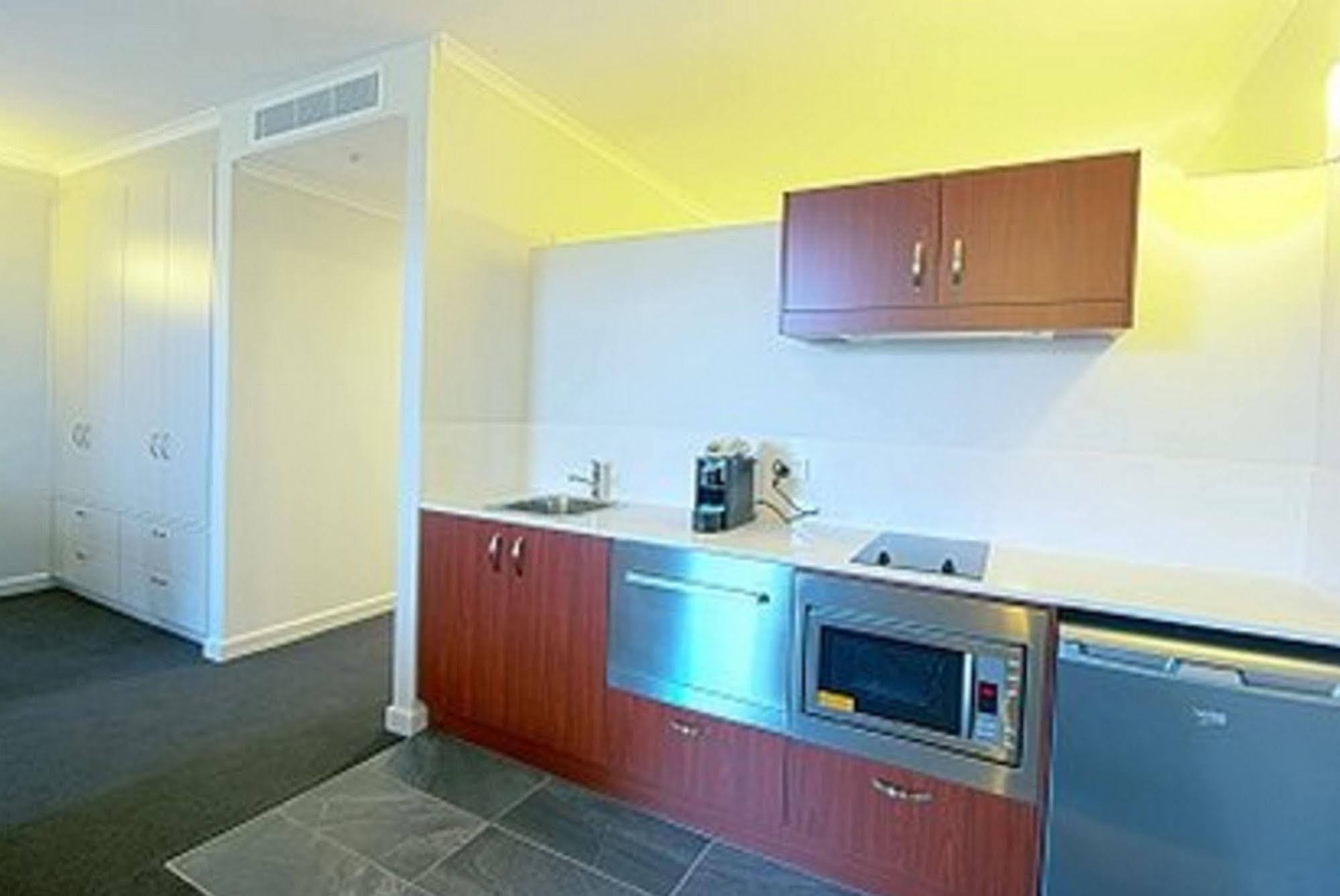 Abode Narrabundah Hotell Canberra Eksteriør bilde